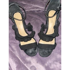 Gianni Bini Black Ruffle Heeled Sandals Ankle Strap Block Heel Women's Size 8.5