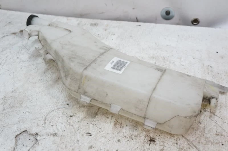 2015 Nissan Sentra Radiador Refrigerante Reservatório Garrafa 21710-3SH0A FABRICANTE DE EQUIPAMENTO ORIGINAL - Imagem 4 de 4
