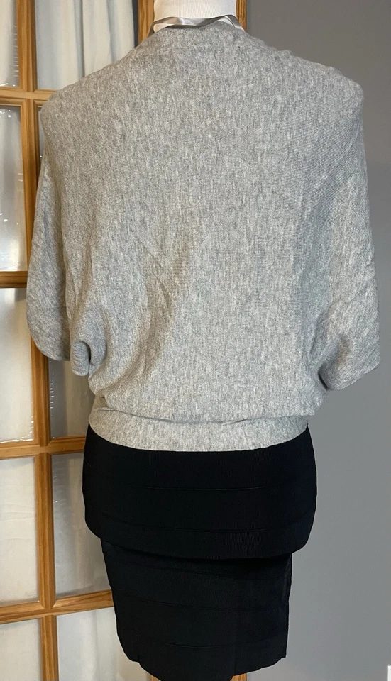 Mini Vestido Y2K BCBGeneration Cintura Caída Para Mujer XS Gris Tejido Negro Pintuck Fiesta Foto 3 de 4