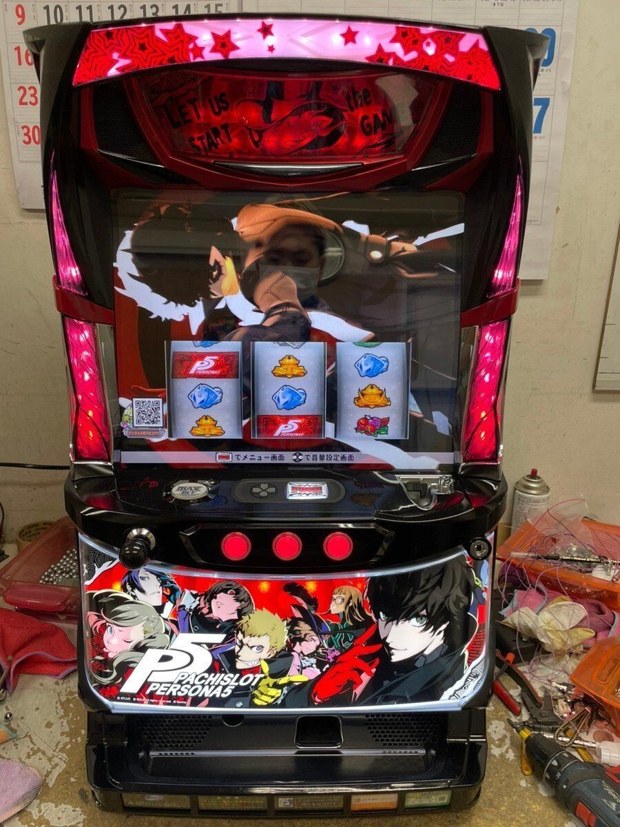 Pachinko slot Machine Pinball Persona 5 With coin-operated machine