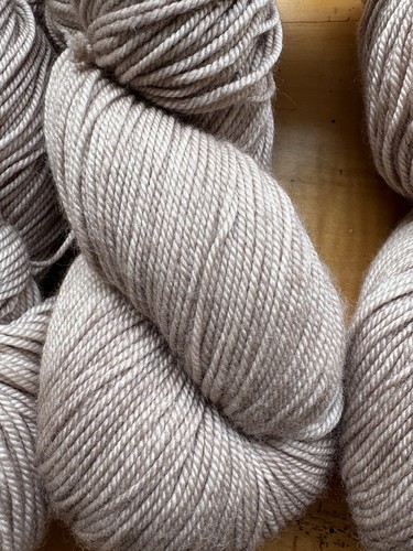 Madelinetosh Pashmina, filato di lusso - lana/seta/cashmere - pizzo antico - Foto 4 di 5