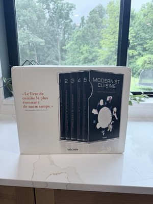 Modernist Cuisine French Ed Nathan Myhrvold, Chris Young and Maxime Bilet NEW