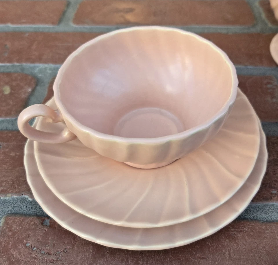 Antigo 18 Peças Bule Franciscano Coral Coronado, Creme, Açúcar, Jarro, Xícaras de Chá  - Imagem 2 de 4