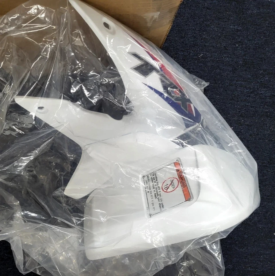 HONDA TRX450R TRX450ER TRX 450R 450ER ROSS WHITE RH FRONT FENDER 06-14 OEM Foto 3 de 4
