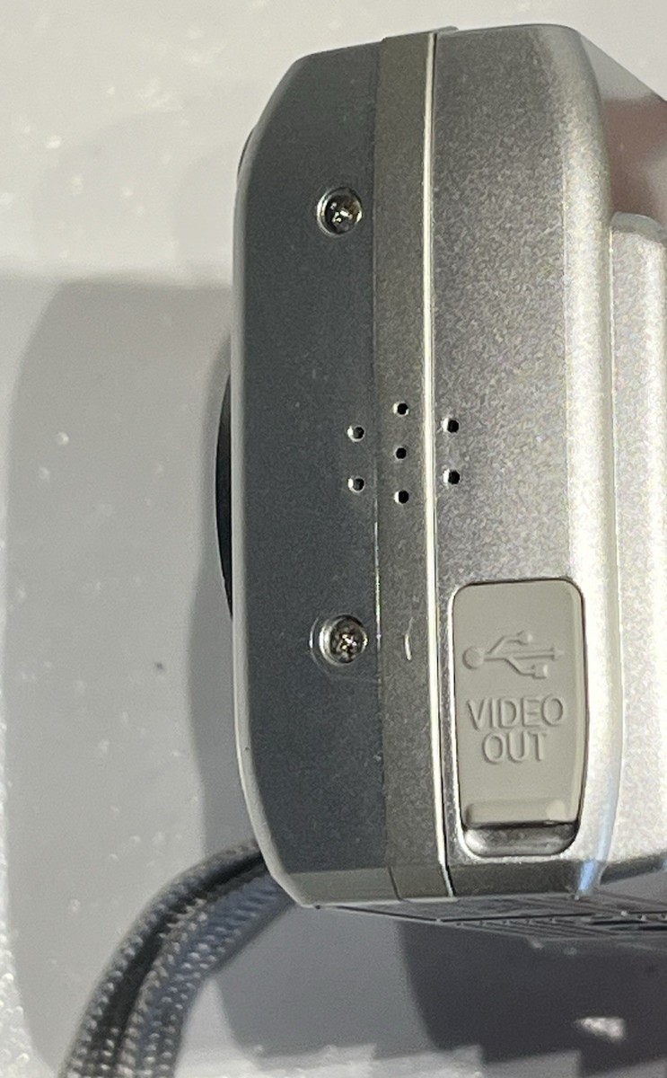 Nikon Coolpix E4600 4.0MP Digital Camera Silver 3X Zoom E4600 (see