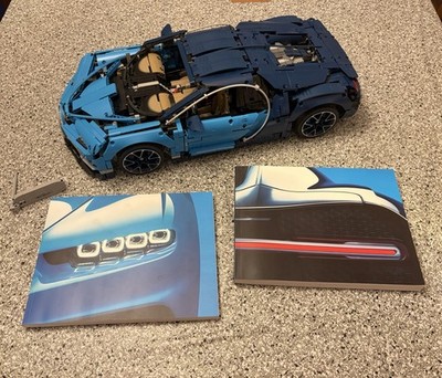 LEGO TECHNIC: Bugatti Chiron (42083)