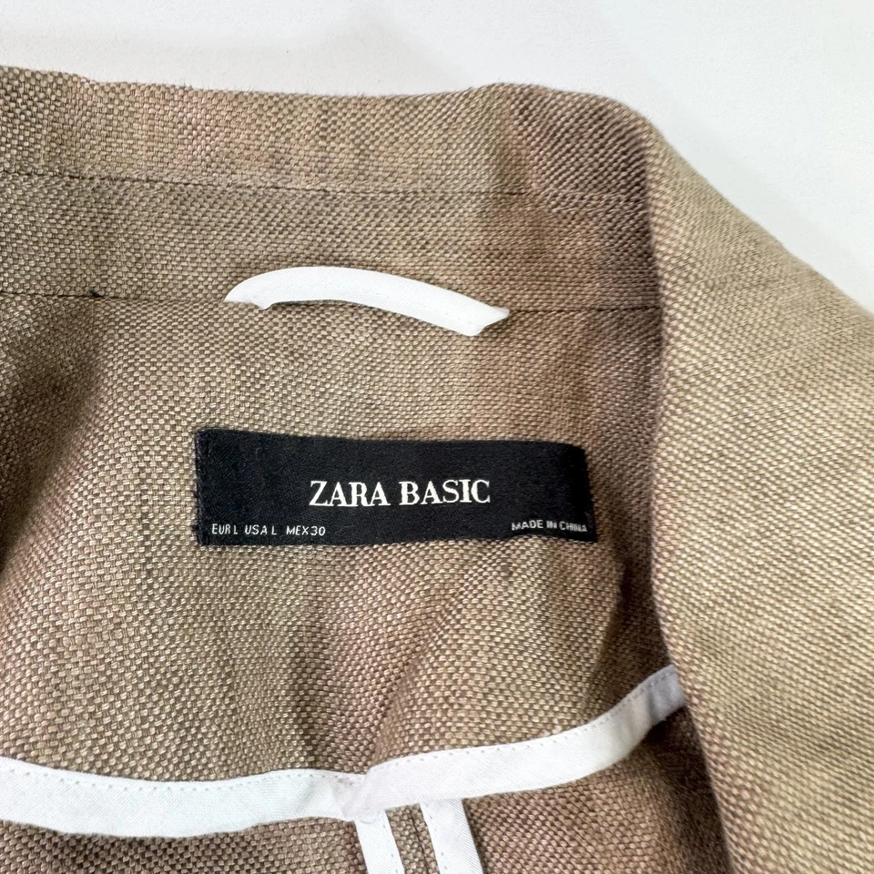 Blazer básico Zara para mujer grande de lino tostado doble botonadura solapa de muesca larga Foto 4 de 4