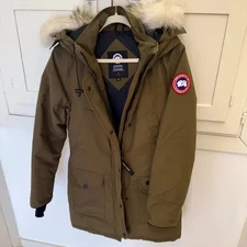 Women's Canada Goose Trillium Heritage Parka in Military Green - Size S 