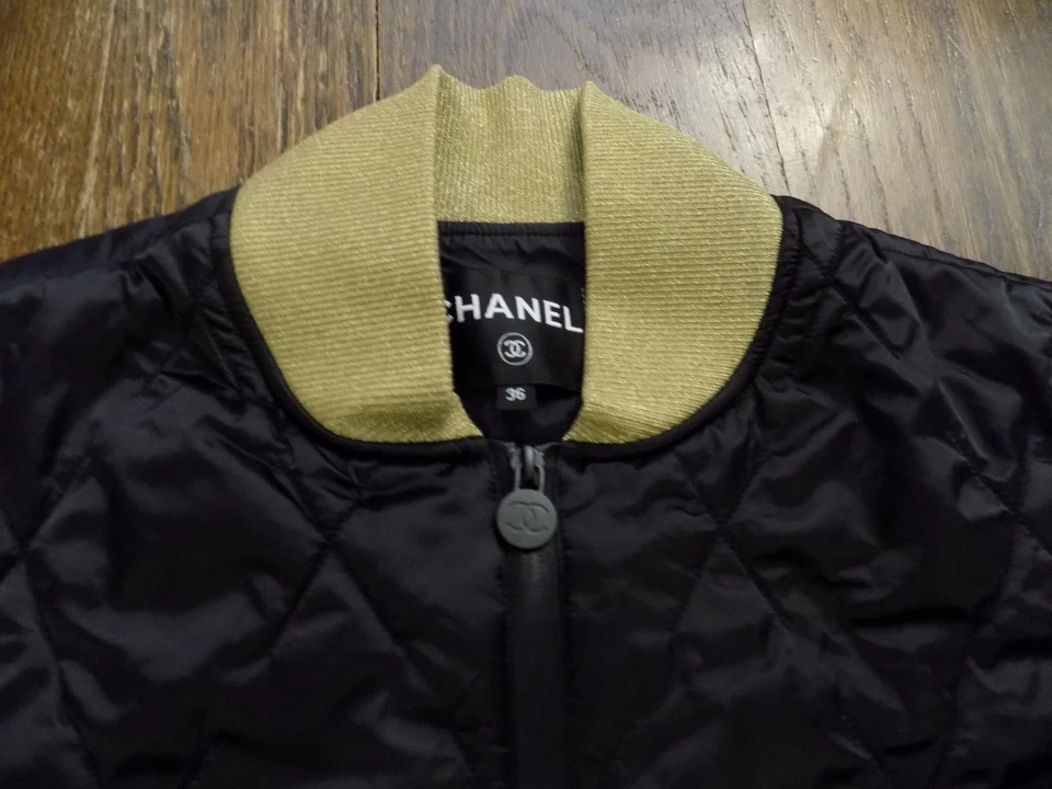 Chanel Black Satin Quilted Puffer Bomber Cropped Jacket Gold Mandarin & cuffs 36 - Image 2 of 4