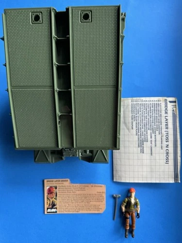 1985 HASBRO GI JOE BRIDGE LAYER TOSS 'N CROSS VEHICLE 100% COMPLETE SUPER CLEAN!