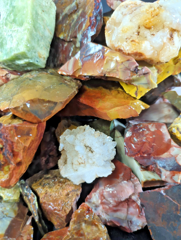 10 lb Western Lapidary & Tumbling Rough Mix – NV, CA & OR Agate Jasper Opal