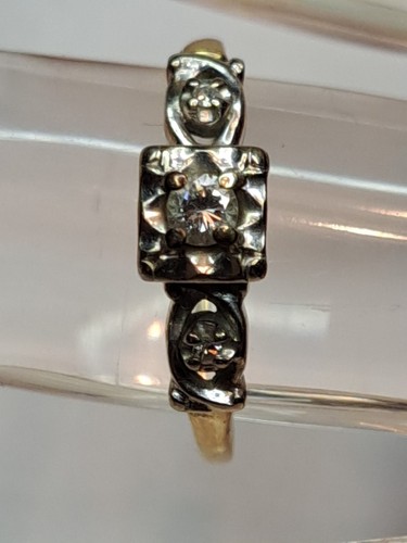 Vintage 14 Karat Yellow Gold Designer 3 Diamond Band Ring Size 8 14K - Picture 19 of 24