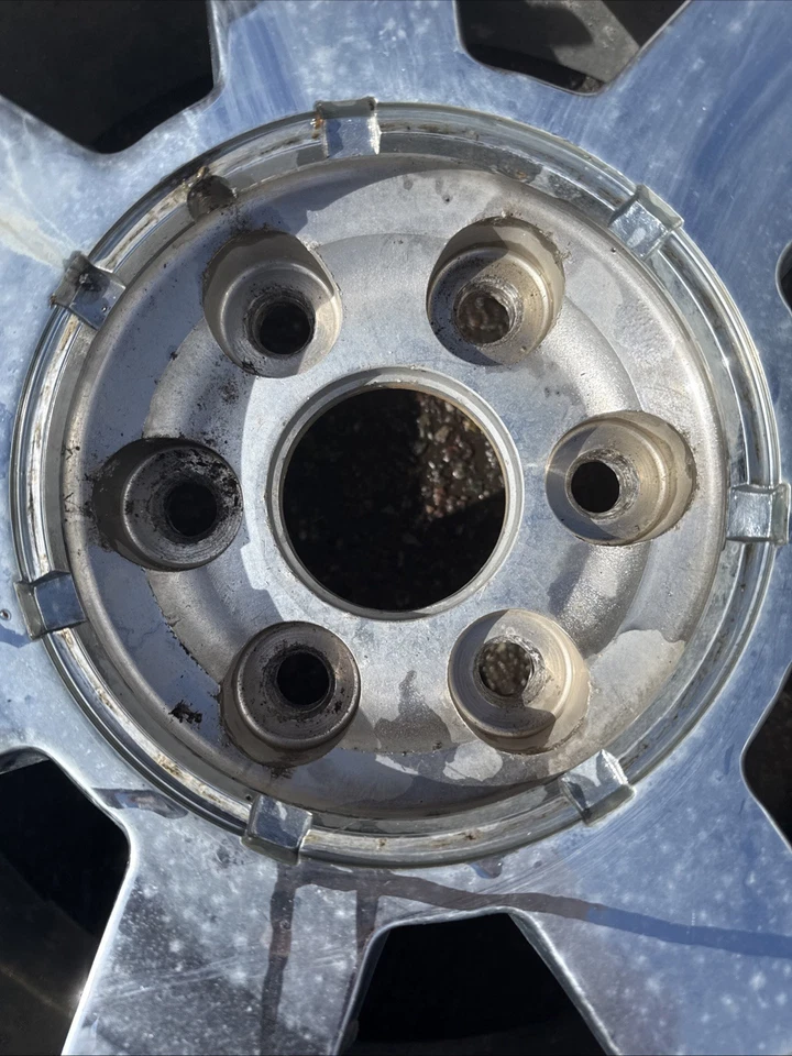 07-14 Cadillac Escalade 22x9 Chrome 9 Spoke Wheel/Rim OEM See Photos - Image 3 of 4