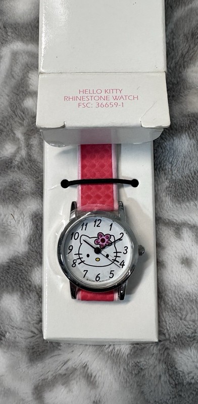New Vintage Hello Kitty Watch