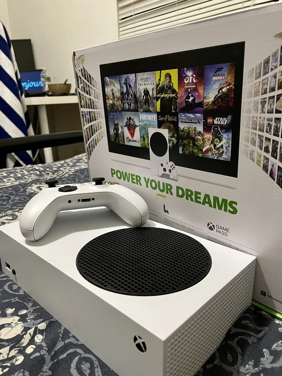 Microsoft Xbox Series S 512GB Fortnite & Rocket League Console Bundle (US Plug) RRS-00025