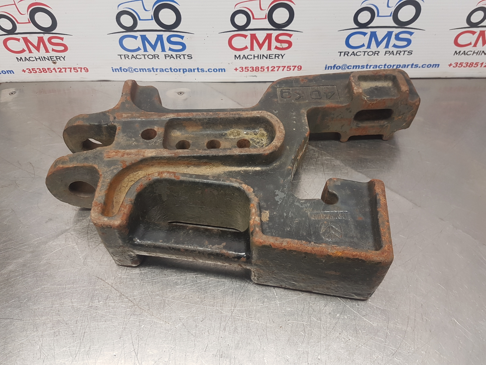 Ford 7840, 40 , 10 Series Front Weight Tow Hook 40kg 82007009 