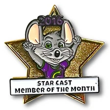 🌟2016 Star Cast Member Of The Month Chuck E Cheese Employee Pin🌟