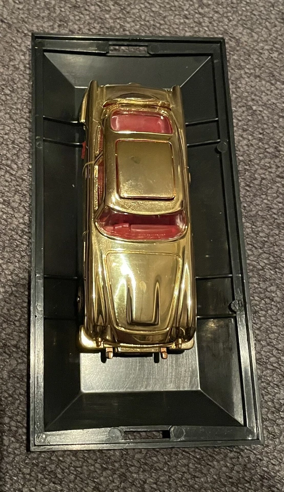 Corgi DB5 詹姆斯·邦德 007 阿斯顿·马丁 Goldfinger 限量版 30 号 — 第 2/4 张图片