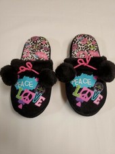 Girls Black Slip-On Slippers W/Peace Love Indoor/Outdoor Soles Size 11-12