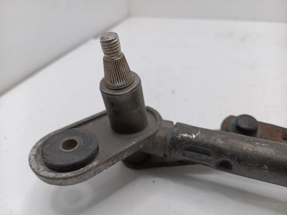 Wiper Transmission 2003 2004 2005 2006 2007 2008 Hyundai Tiburon - Image 2 of 4