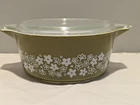Vtg Pyrex Spring Blossom Green  2.5 qt Round Casserole #475-B w/Lid  #475-C. EUC