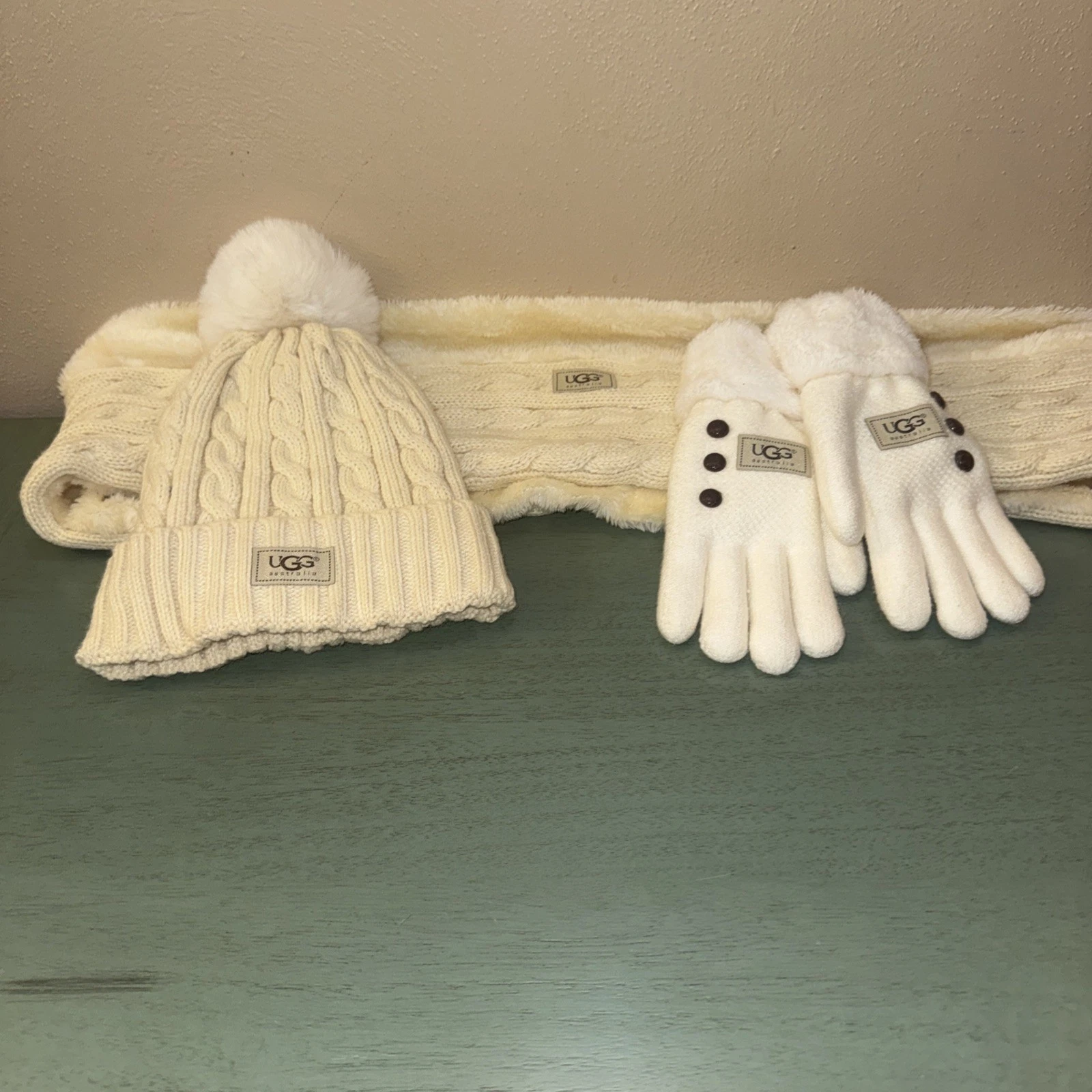 3 PCs SET Knit Winter Beanie, Gloves, Neck Warmer Scarf Ugg
Opens in a new window or tab