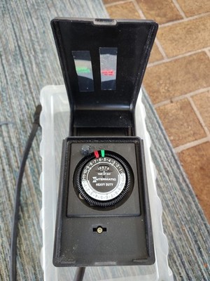 Intermatic HB31R Raintight Heavy Duty 24-Hour Outdoor Lights Lighting Timer 15A