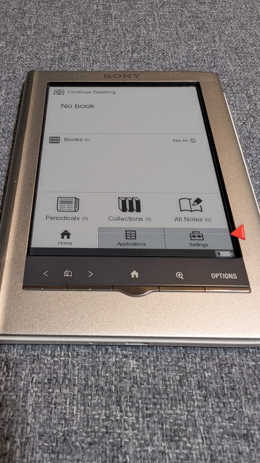 Silver Sony PRS-350 eReader with Original Box (AS-IS / Please Read Description)