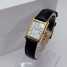 New Seiko Essentials Ladies Watch SWR054 Square