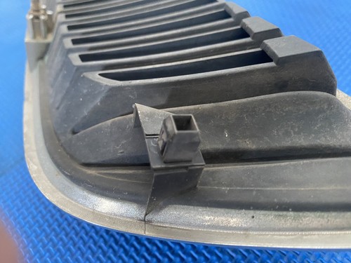 1998 1999 ACURA CL Front Hood Radiator Grill W/Emblem Used OEM - Picture 9 of 10
