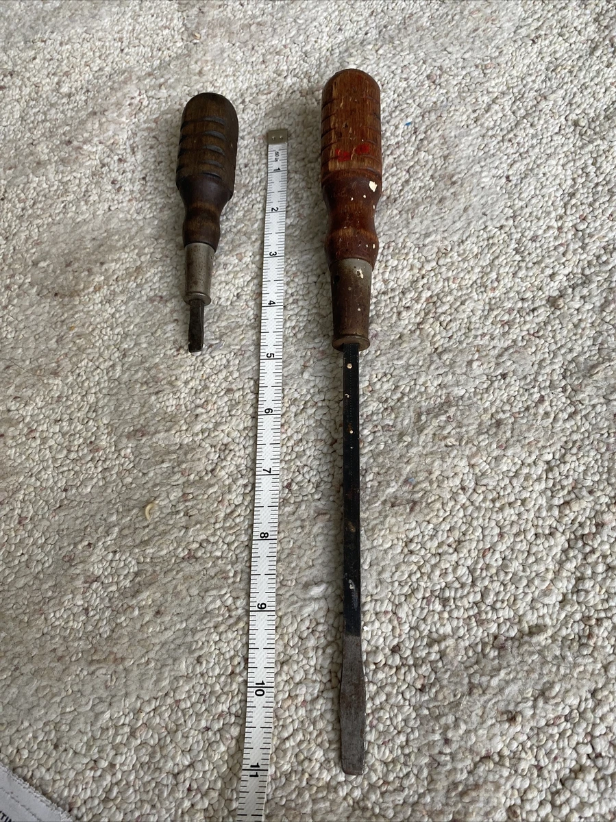 Vintage Mac Tools wood handled screwdrivers. 11 Inch And 5 Inch Set Of Two