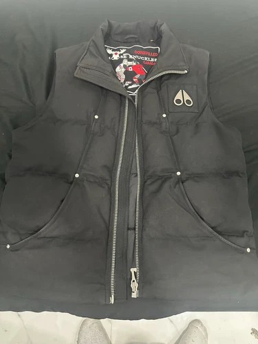 Moose Knuckles Men’s L Black Down-Filled Puffer Vest Full Zip Pockets - product listing photo