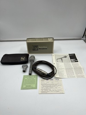 80 s Electro-Voice RE11 Variable-D Dynamic Super-Cardioid Microphone