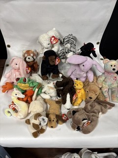 Lot Of 17 Ty Signature Bear Beanie Babies