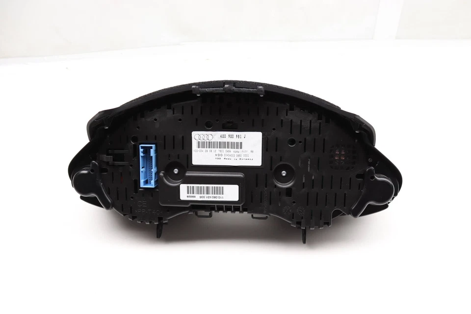 2011-2012 AUDI R8 4.2L - Instrument Cluster / Speedometer 420920981J - Image 2 of 4