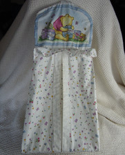 VTG Red Calliope Classic Pooh Hanging Diaper Stacker Holder 90s Nursery READ