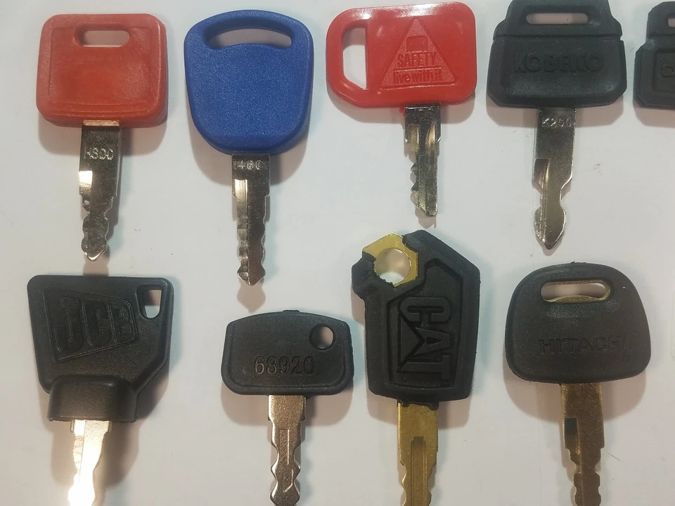 21 Keys Cat,Volvo, Hitachi, John Deere,JCB, Komatsu,Kobelco,Kato,Forklift,JD - Image 2 of 4