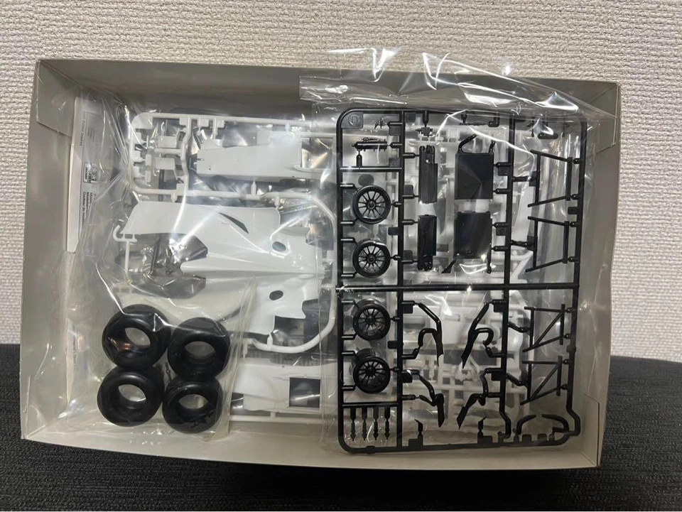 Tamiya 1/20 Williams F1 BMW Team FW24 F201 Chassis R/C 4WD good condition JAPAN. - Image 2 of 2