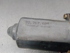 Lève vitre Peugeot 604