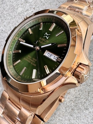 Taucheruhr AUTOMATIK DAY-DATE HERREN 43MM 300M MARLINWATCH SAPHIR ATEMBERAUBEND