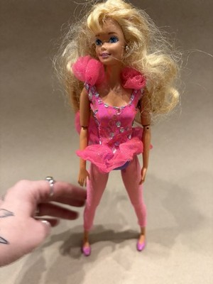 Mattel Twirling Ballerina Barbie 1993 Doll Blonde Wavy Hair