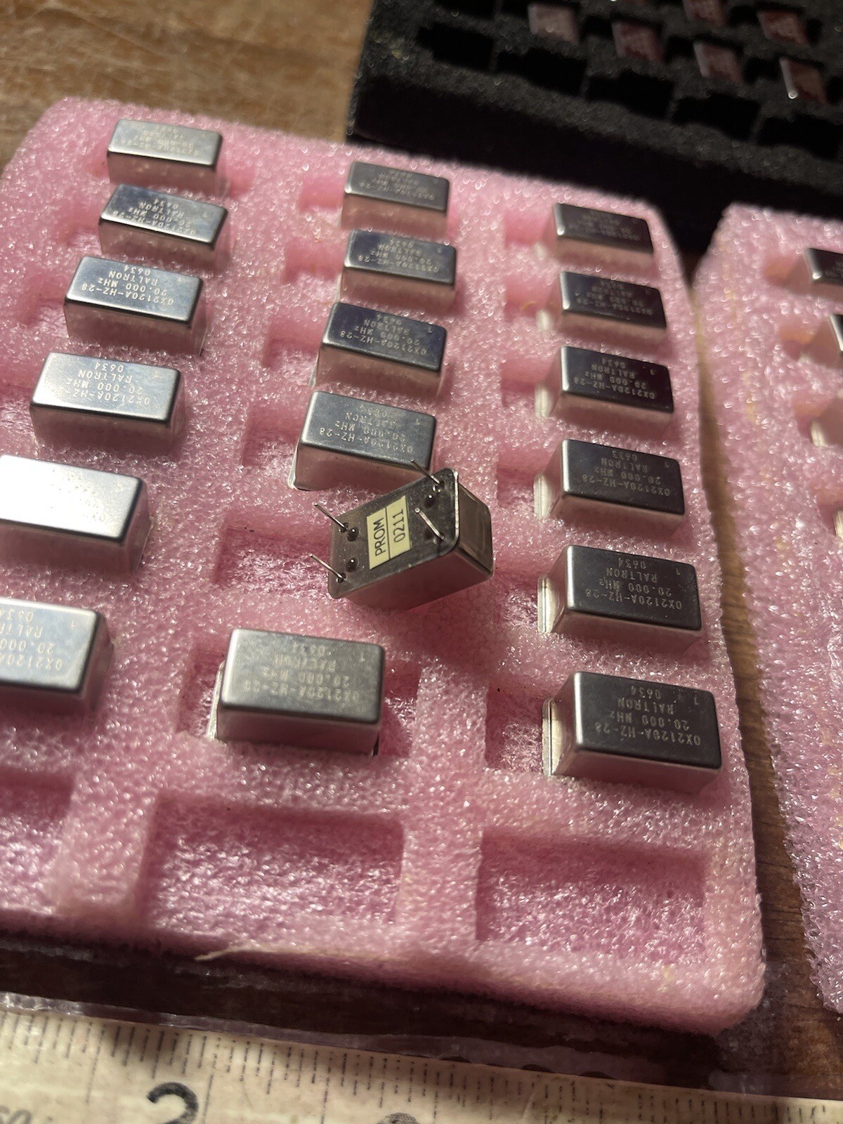 55 PCS Raltron 0634 Crystal Oscillator 20,000 MHz  ORIGINAL Computer Parts