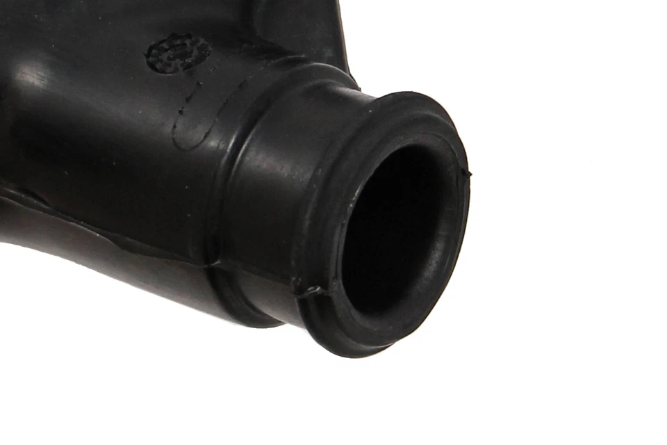 Шланг дыхательного аппарата картера двигателя Volkswagen Passat CRP ABV0177 06B103221P - Изображение 4 из 4