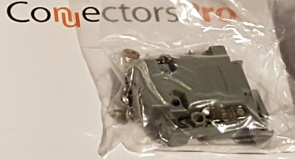Acessórios para PC - Pacote com 10 conectores DB9 capô plástico cinza DB-9/HD15 parafuso curto - Imagem 2 de 4
