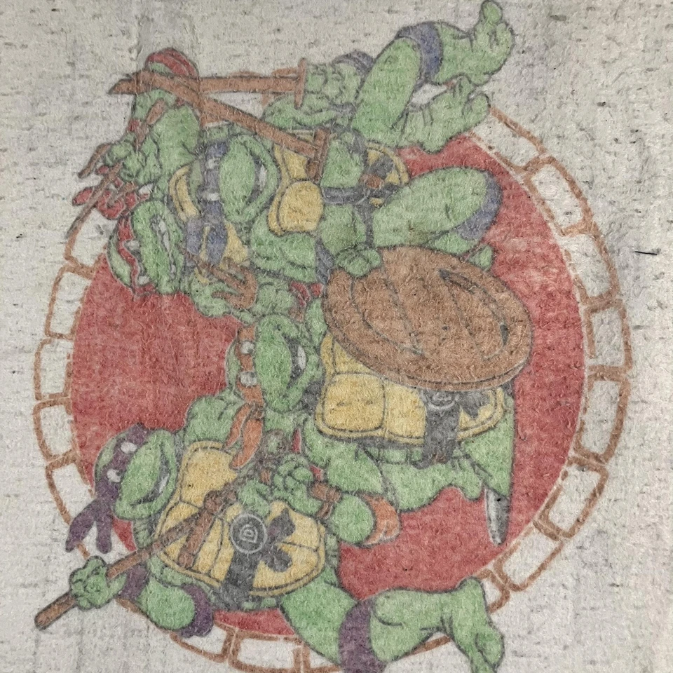 Manta de Colección TMNT Teenage Mutant Ninja Turtles 86x67 Borde Rojo Hecha en EE. UU. Foto 2 de 4