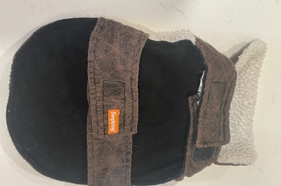 Chaqueta para perro bombardero imitación cuero piel de oveja XS marrón Simply Dog Foto 2 de 4
