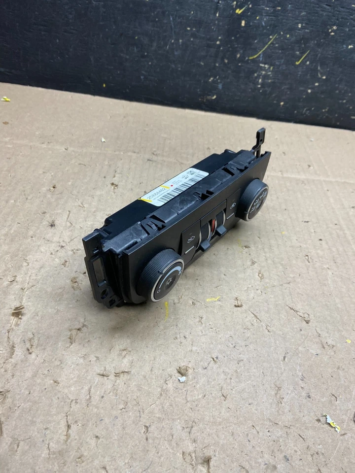 Chevrolet Impala 2006 2007 2008 control de clima central aire acondicionado calefacción fabricante original U4715 DG Foto 2 de 4