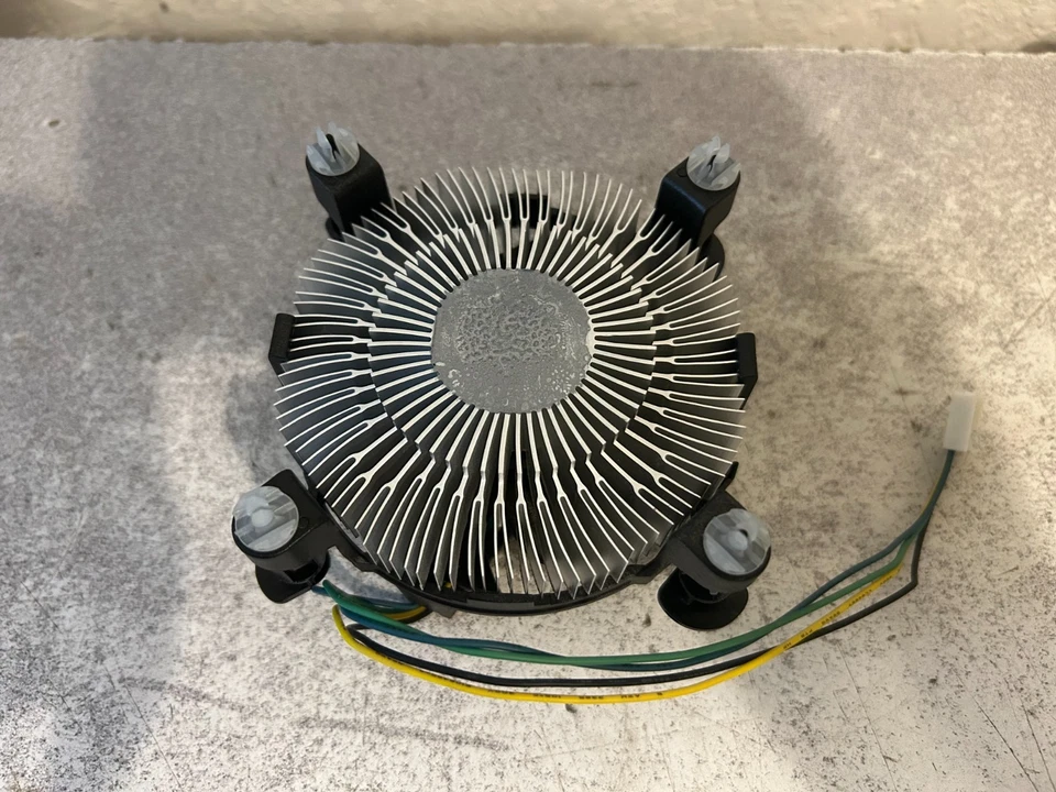 Intel CPU Fan & Heatsink E97379-003 12VDC Quick Ship - Image 2 of 4