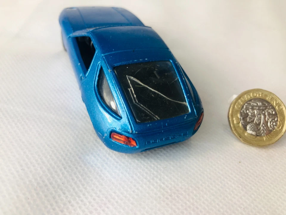 Игрушечный автомобиль Porsche 928 Solido Hi-Fi 43 винтажный имеет проблемы nfb - Изображение 4 из 4