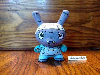 Dunny Series the Bots' Scared Silly KidRobot Doctor 2/24